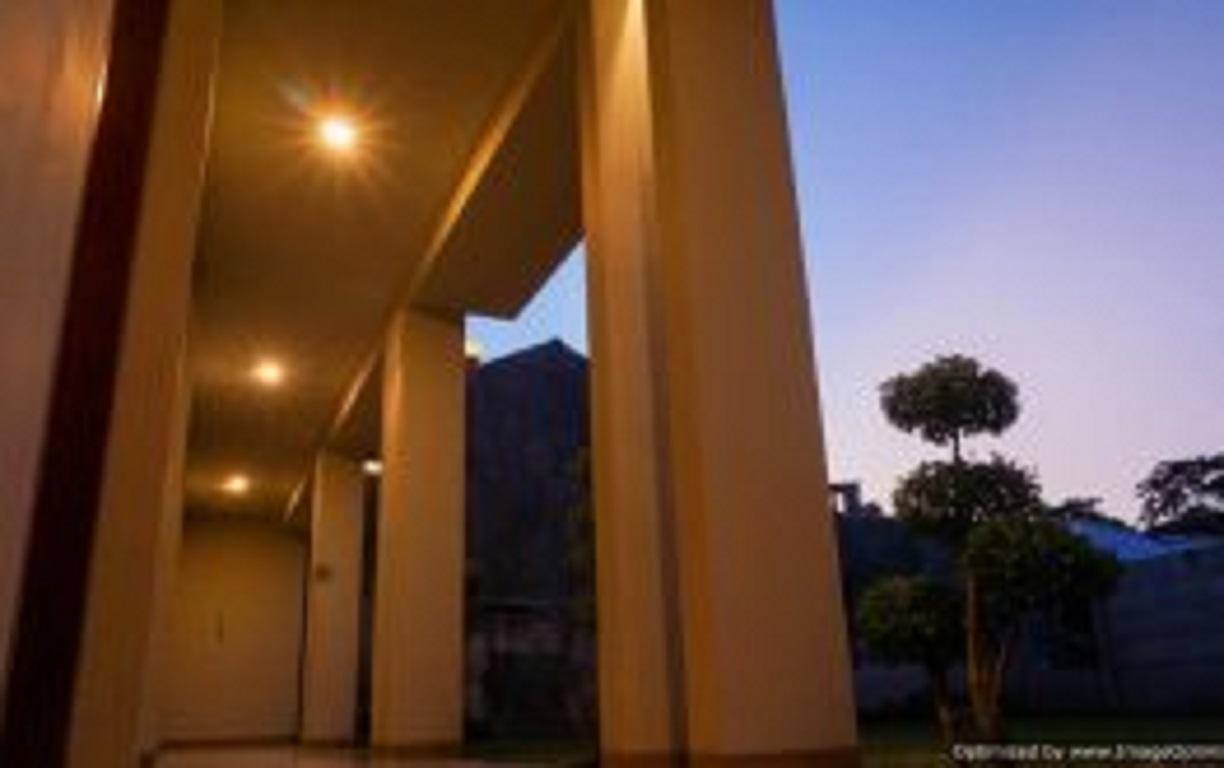 Hastina Hotel Lombok Матарам Екстериор снимка